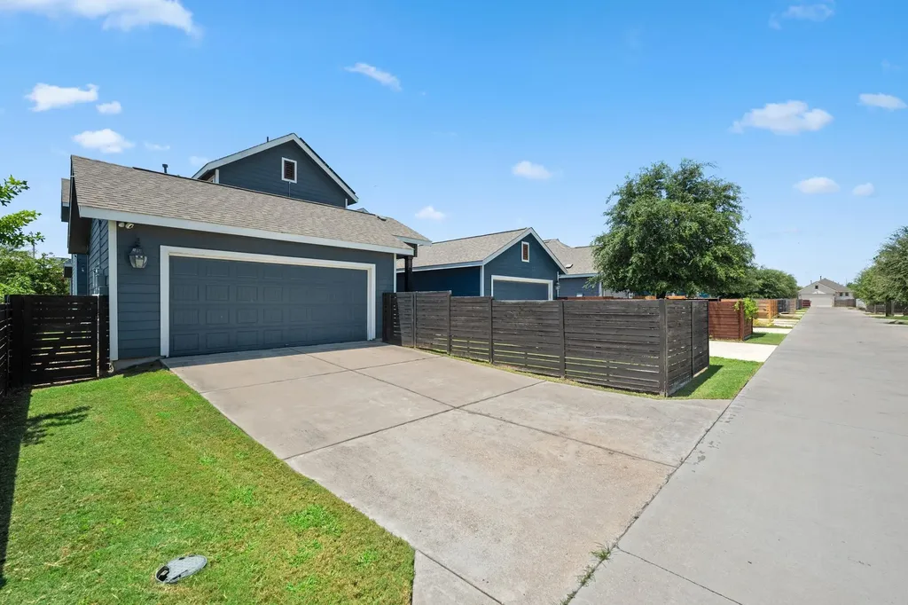 8912 Cattle Baron Path Austin TX 78747