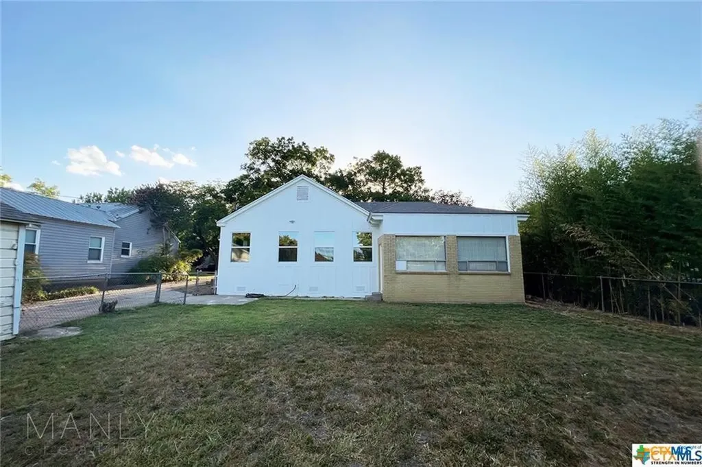 809 N 8th Street Temple TX 76501