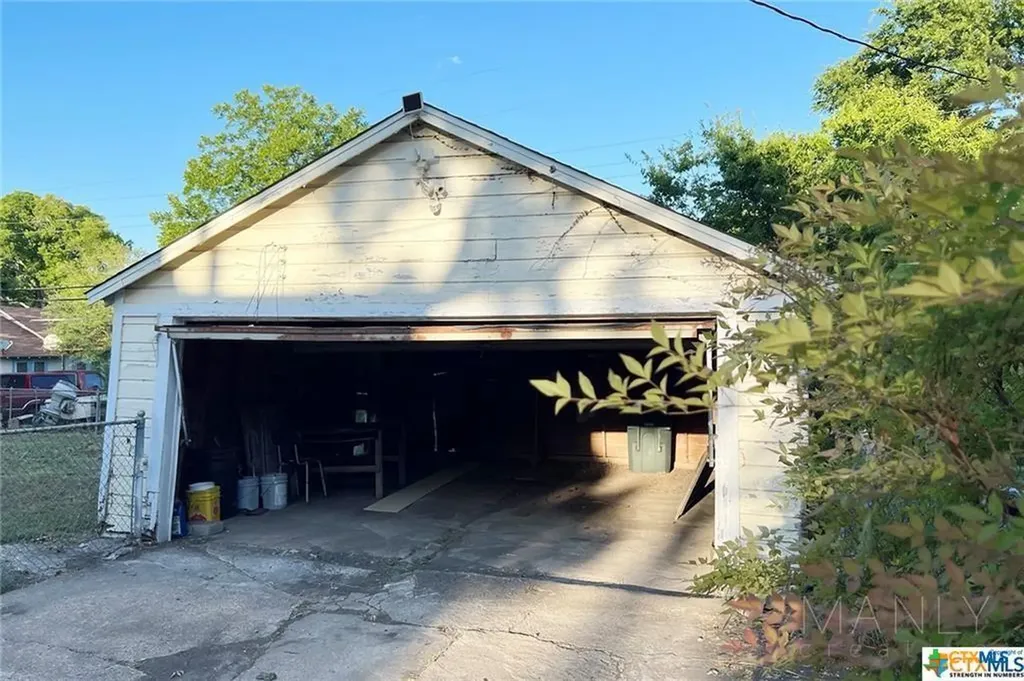 809 N 8th Street Temple TX 76501