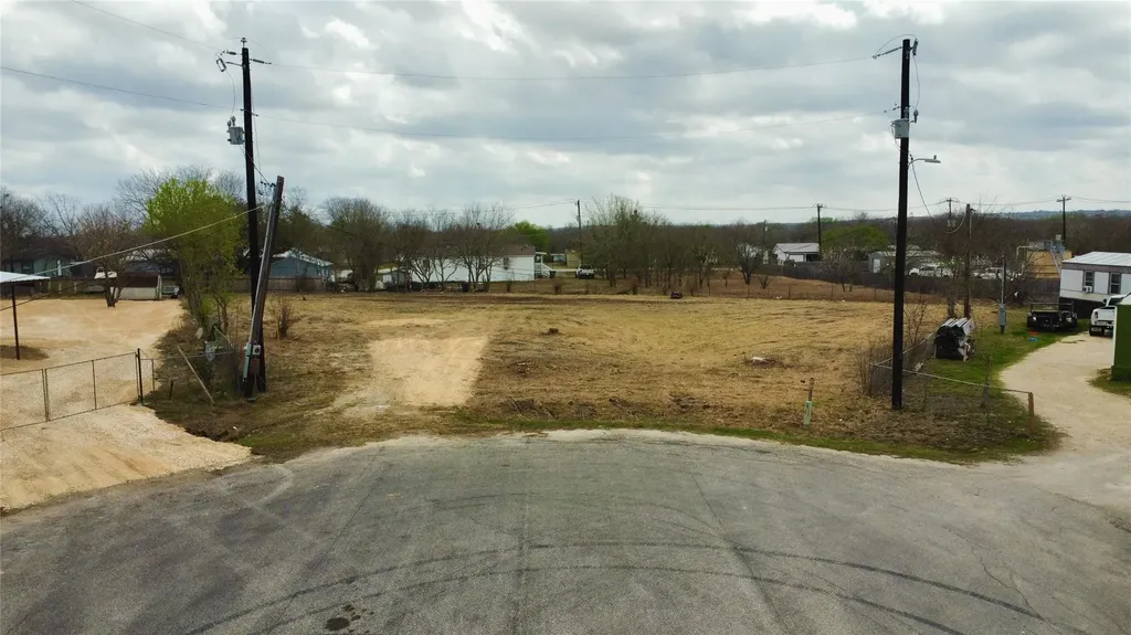 104 Sun Cove Kyle TX 78640