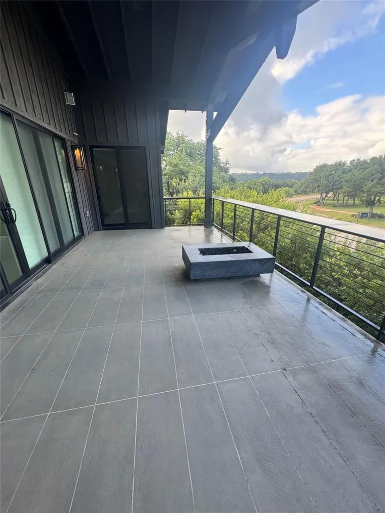 19213 Lost Tree Boulevard Spicewood TX 78669