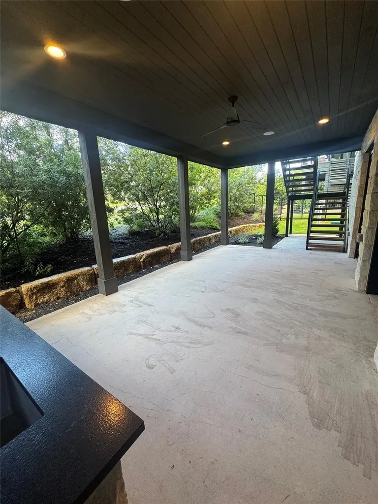 19213 Lost Tree Boulevard Spicewood TX 78669