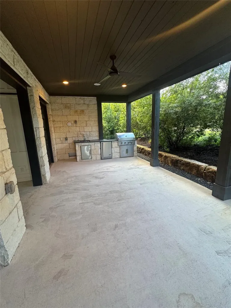 19213 Lost Tree Boulevard Spicewood TX 78669