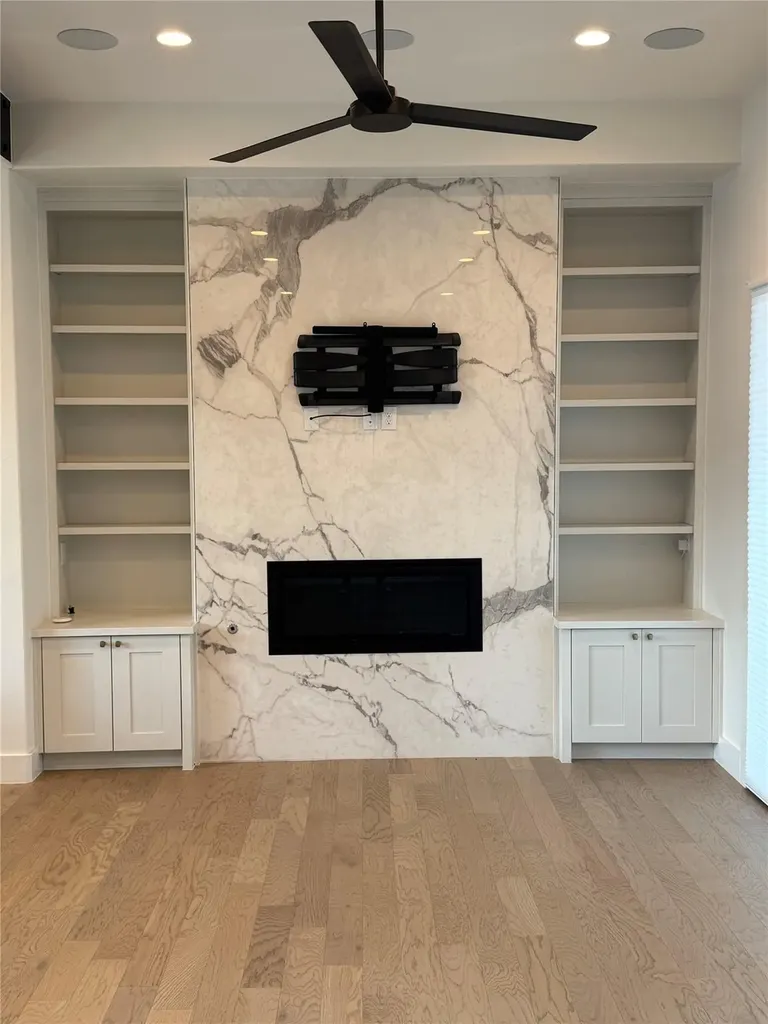 19213 Lost Tree Boulevard Spicewood TX 78669