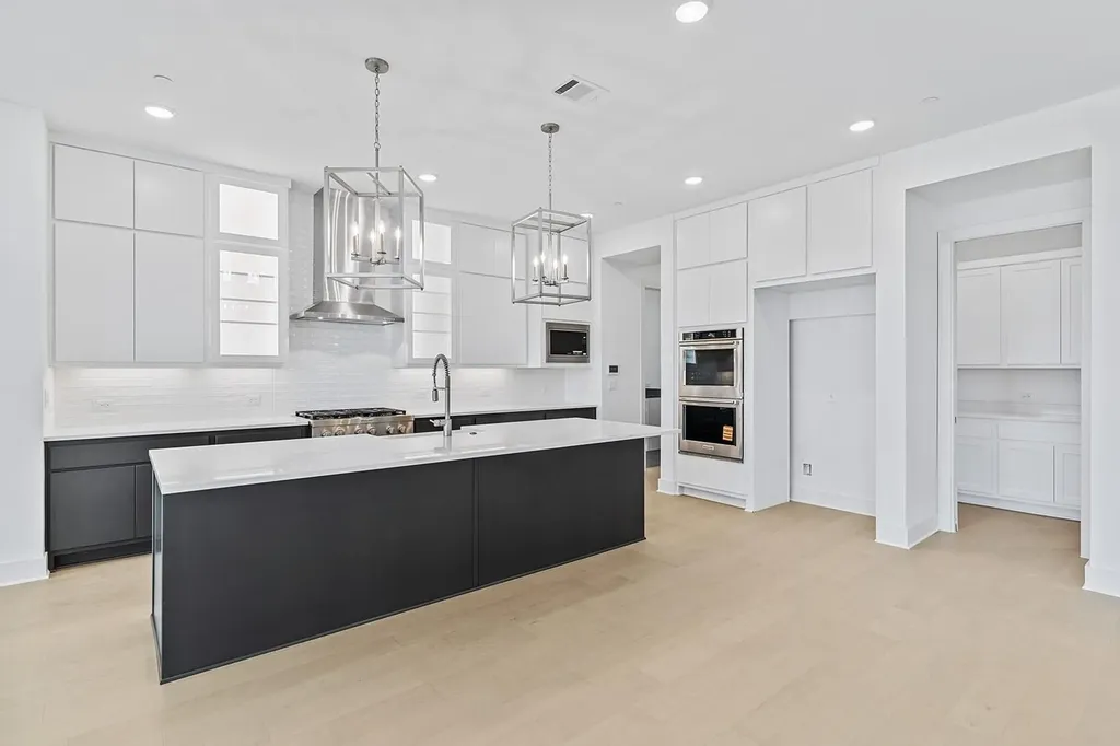 2385 Lineage Lane Leander TX 78641