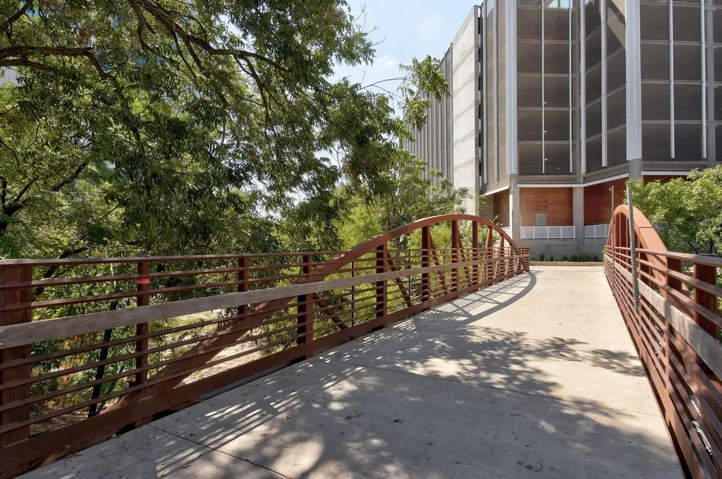 360 Nueces Street Austin TX 78701