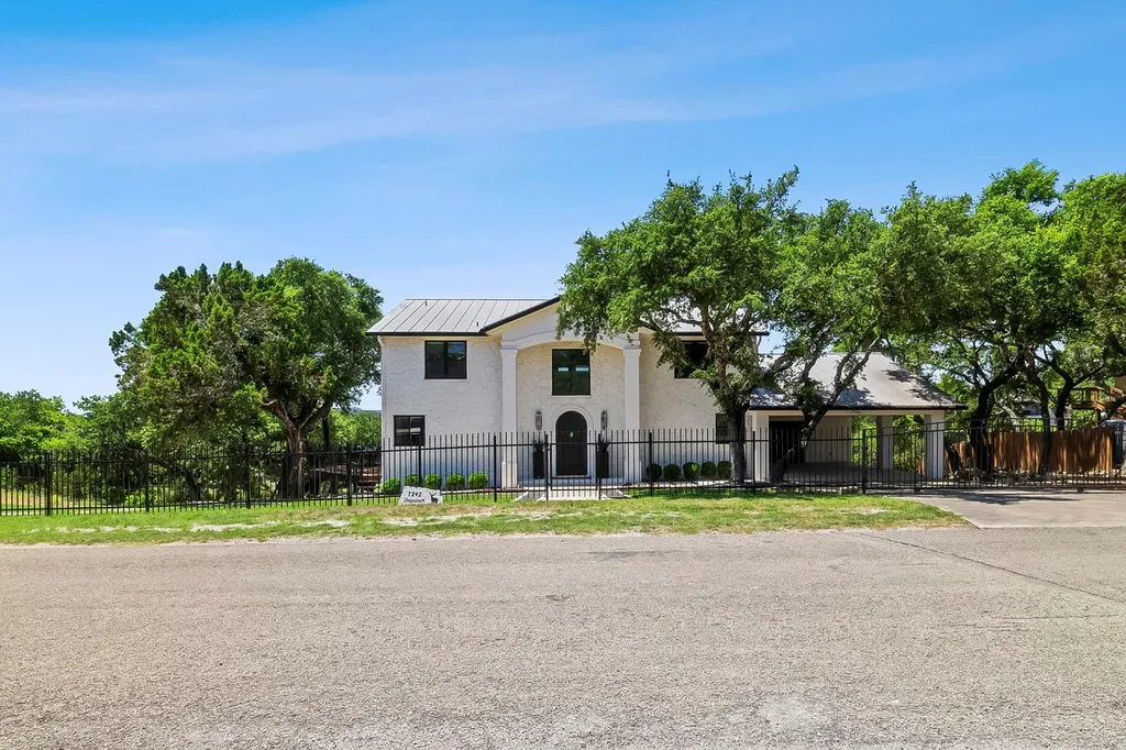 1242 Stagecoach Drive Canyon Lake TX 78133