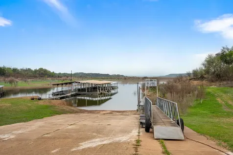 403 Coventry Road Spicewood TX 78669