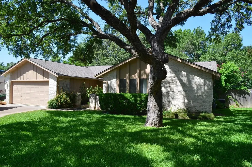 12800 Stepping Stone Cove Austin TX 78727