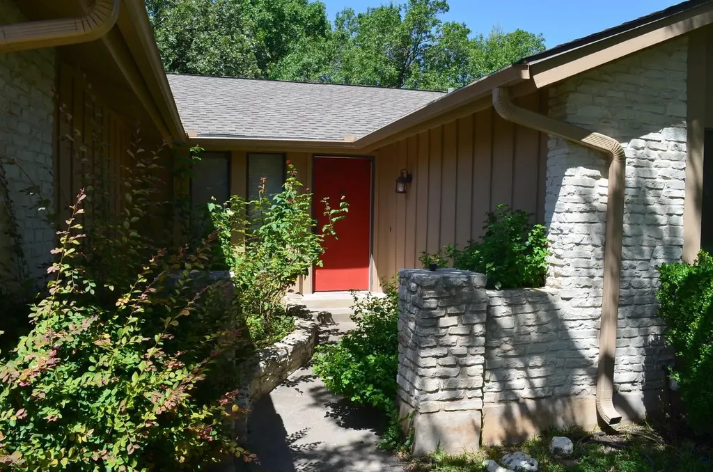 12800 Stepping Stone Cove Austin TX 78727