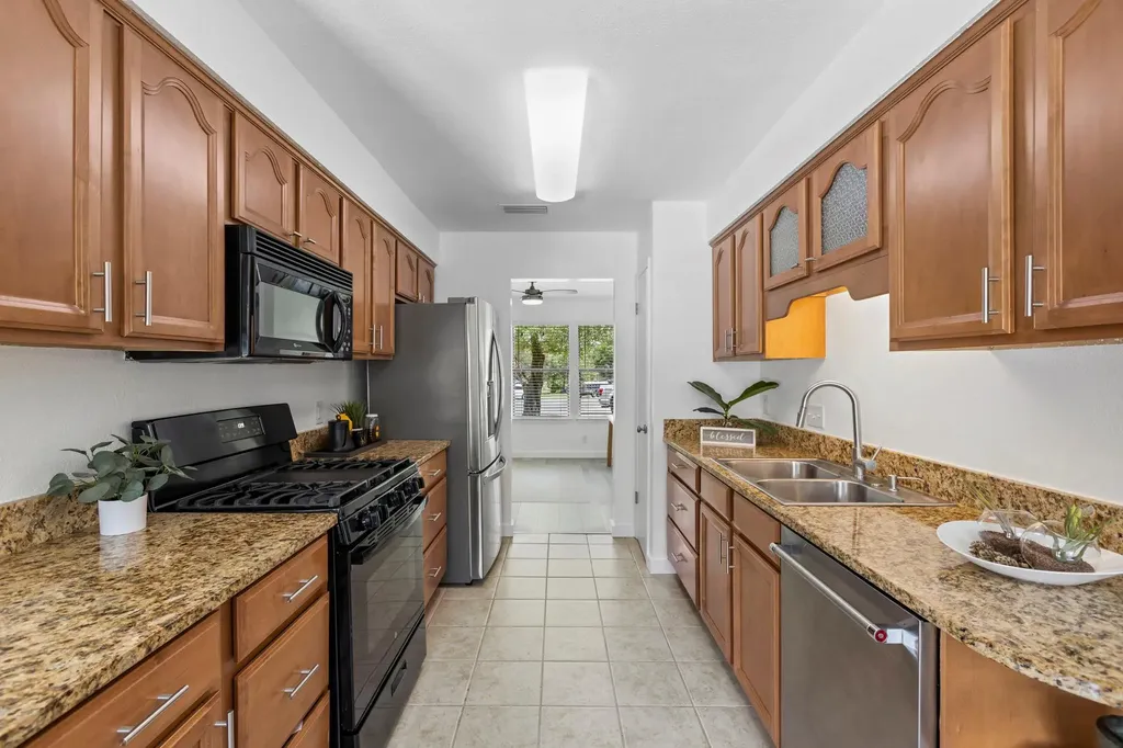12101 Missel Thrush Court Austin TX 78750