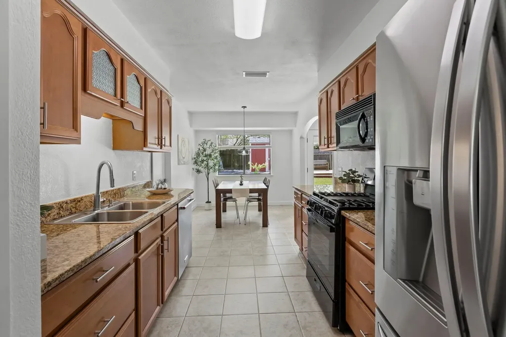 12101 Missel Thrush Court Austin TX 78750