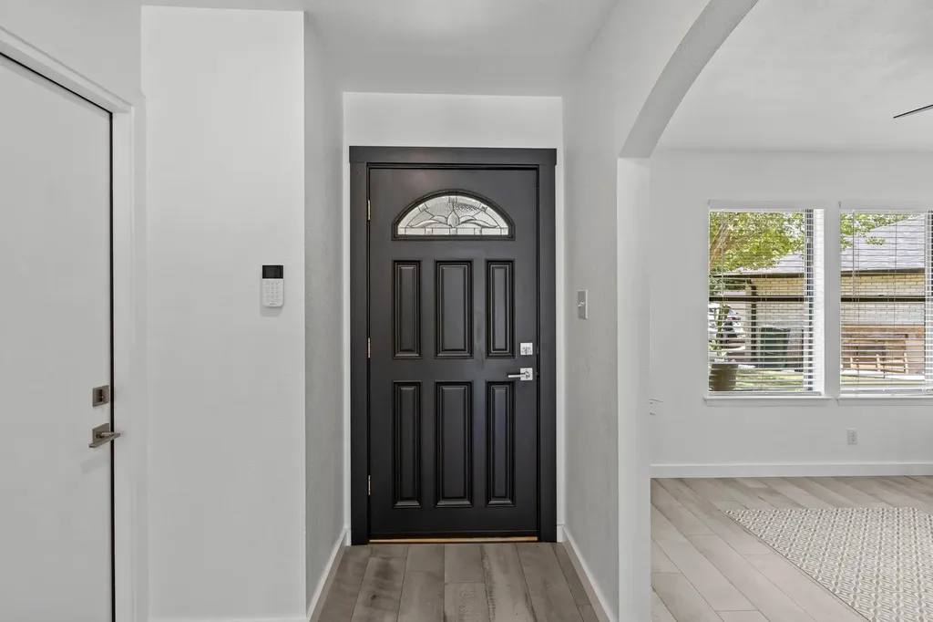 12101 Missel Thrush Court Austin TX 78750