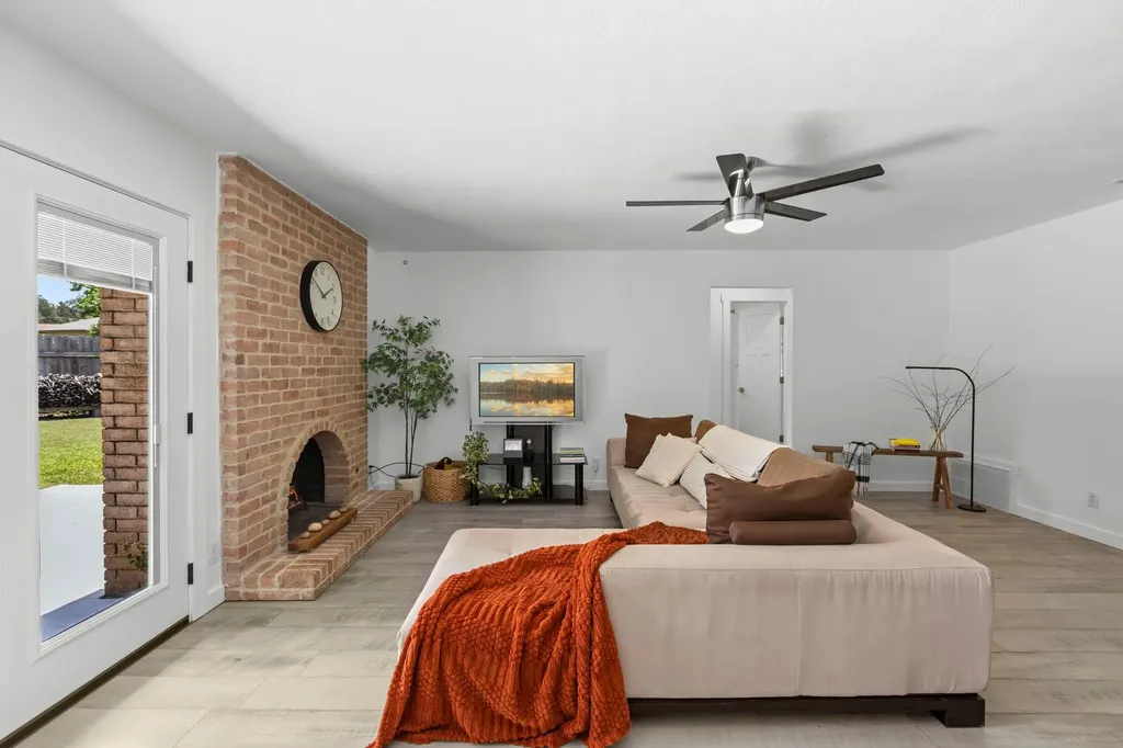 12101 Missel Thrush Court Austin TX 78750
