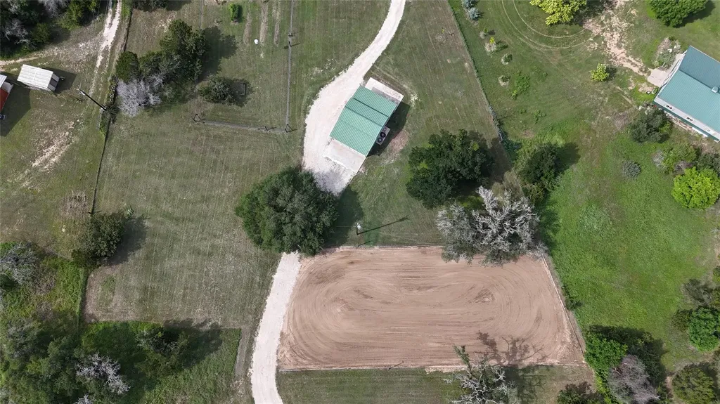 136 Thoroughbred Trace Liberty Hill TX 78642