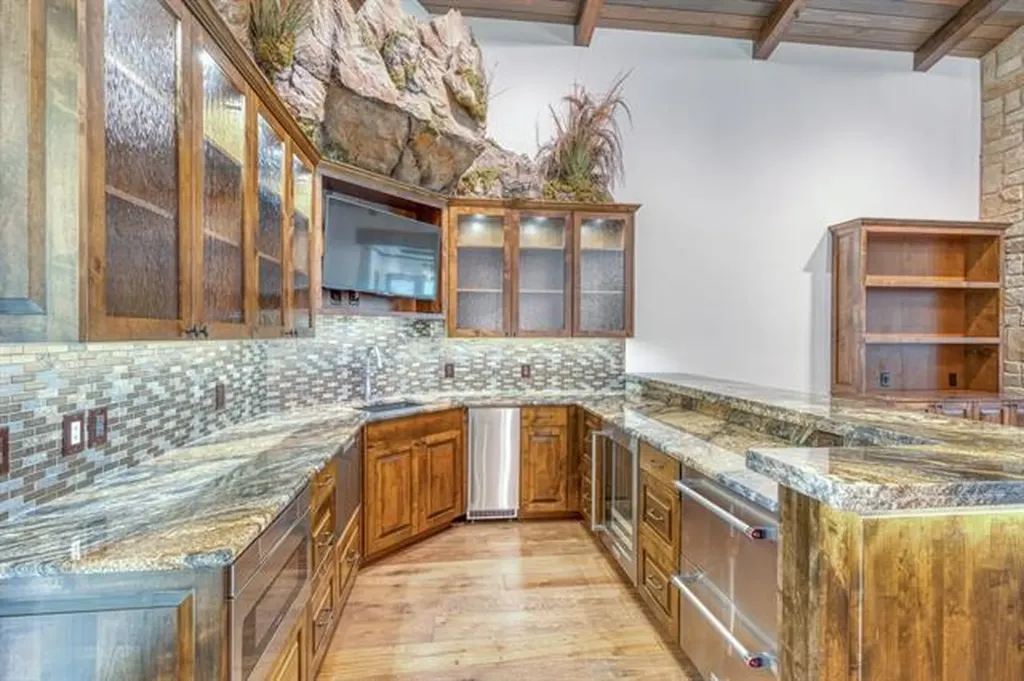 104 Orange Plume Horseshoe Bay TX 78657