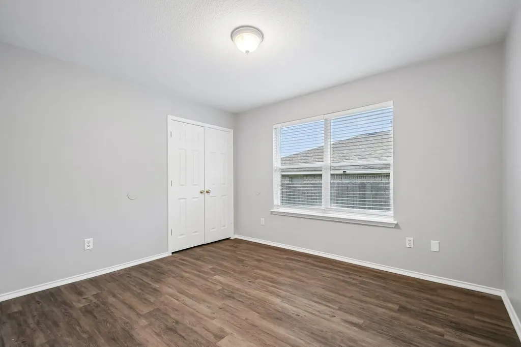 205 Cavalry Trail Elgin TX 78621