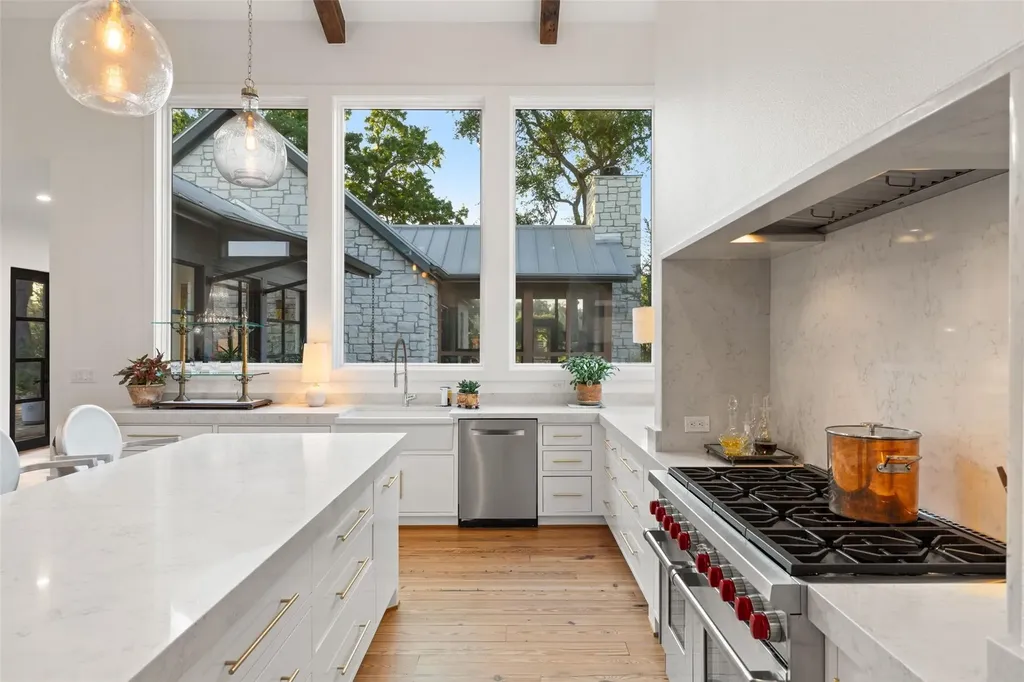 599 Dario Drive Dripping Springs TX 78620