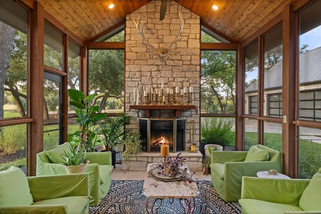 599 Dario Drive Dripping Springs TX 78620