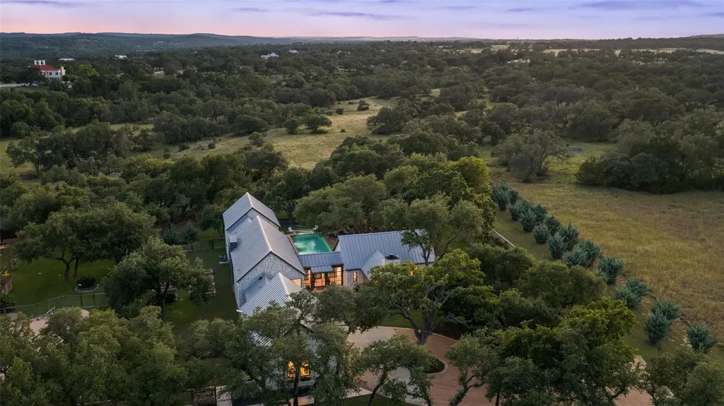 599 Dario Drive Dripping Springs TX 78620