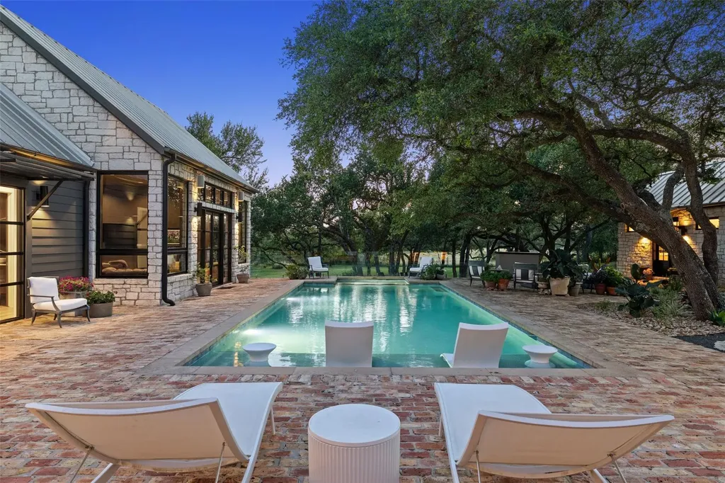 599 Dario Drive Dripping Springs TX 78620