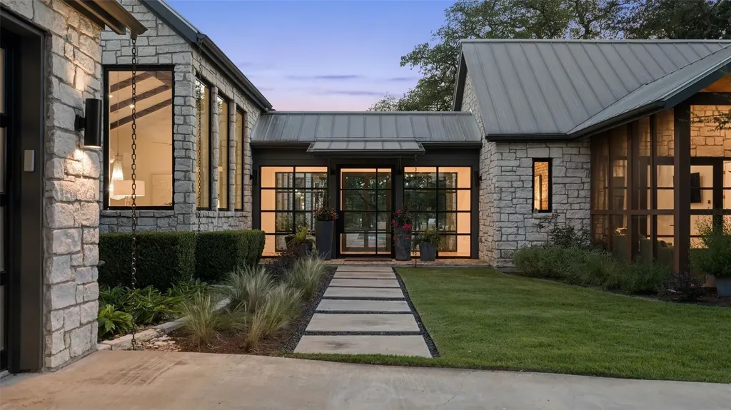 599 Dario Drive Dripping Springs TX 78620