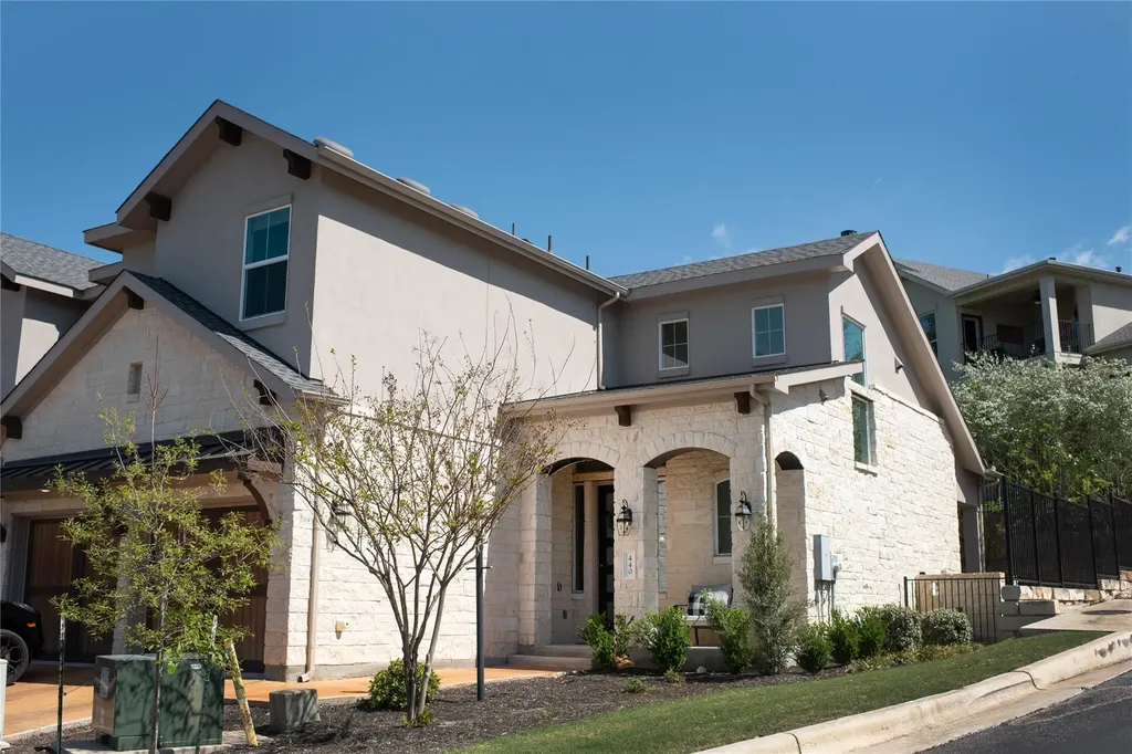 440 Cartwheel Bend Austin TX 78738