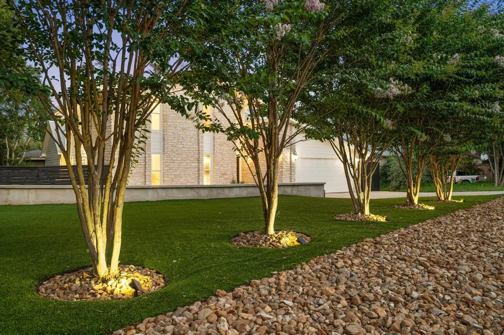 1813 Crooked Lane Austin TX 78741