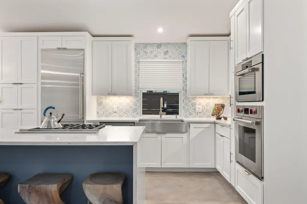 1813 Crooked Lane Austin TX 78741