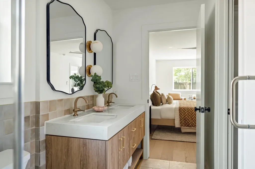 2605 Edenwood Drive Austin TX 78745
