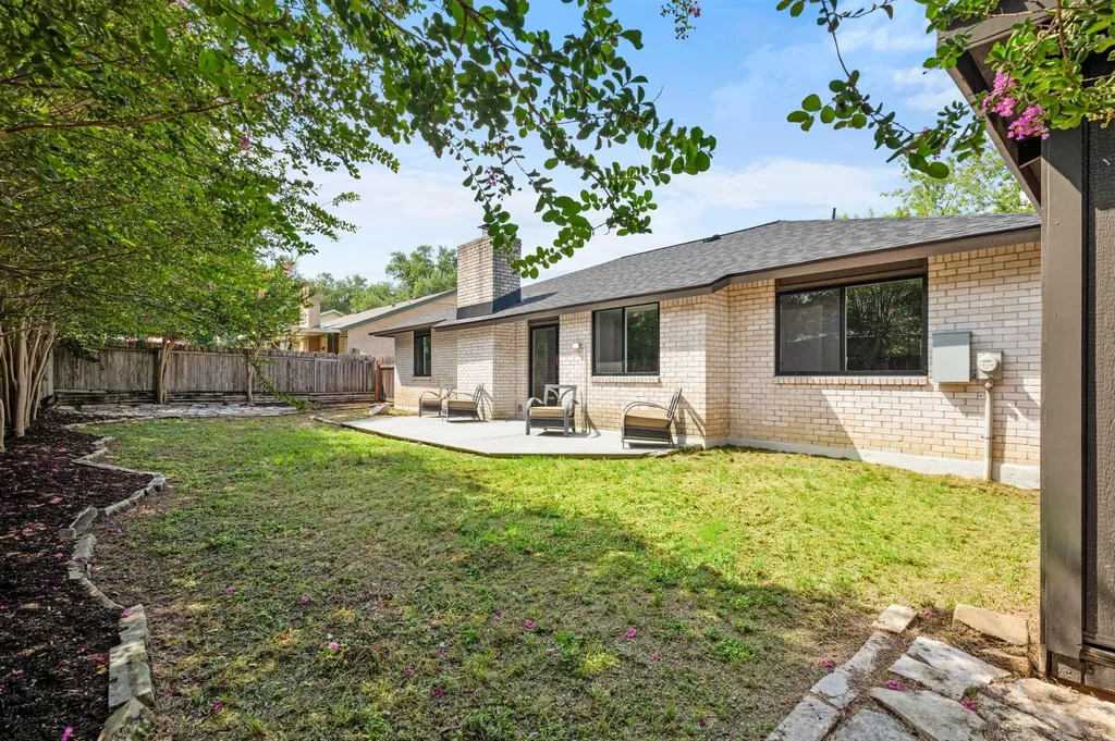 2605 Edenwood Drive Austin TX 78745