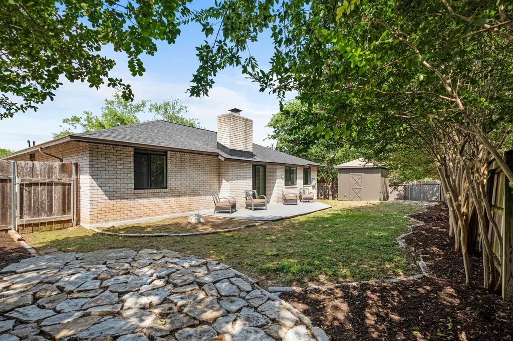 2605 Edenwood Drive Austin TX 78745