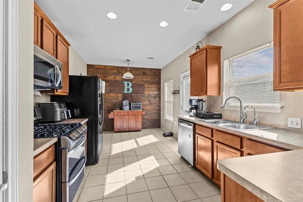 5709 Zachary Scott Street Austin TX 78747