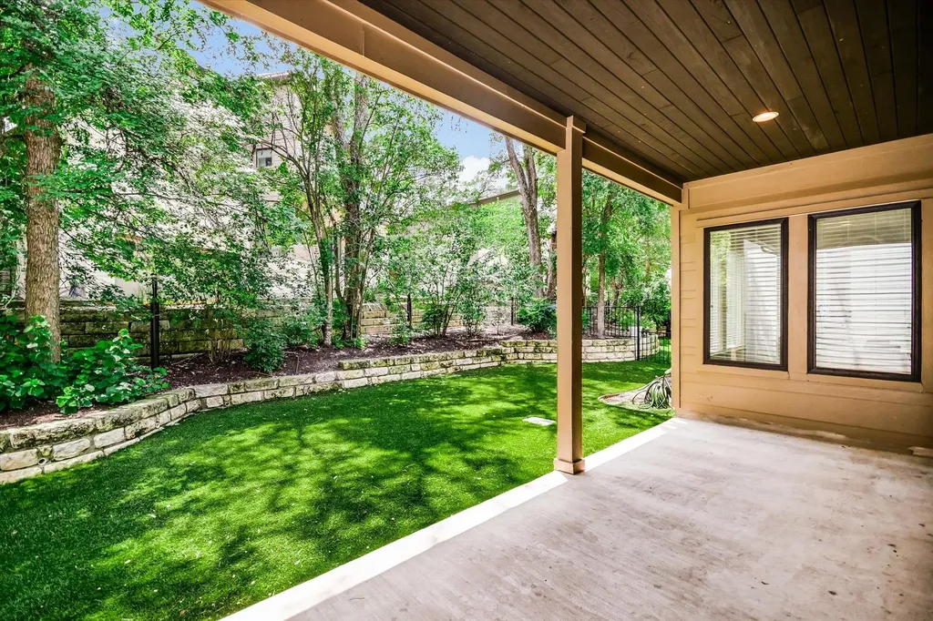 2807 Del Curto Road Austin TX 78704