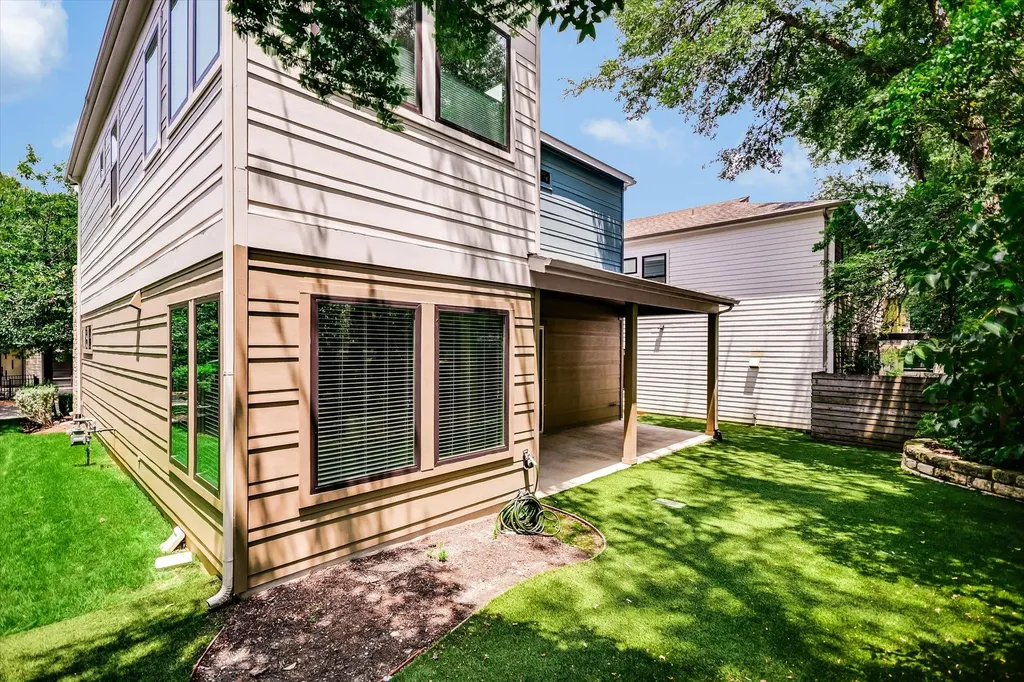 2807 Del Curto Road Austin TX 78704