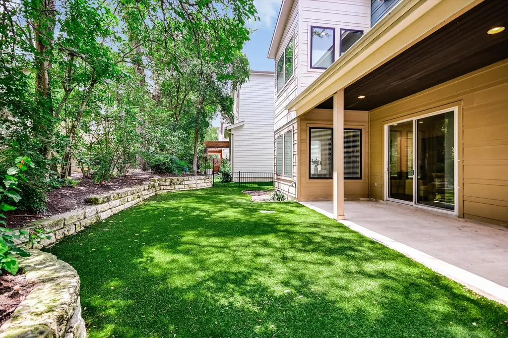 2807 Del Curto Road Austin TX 78704