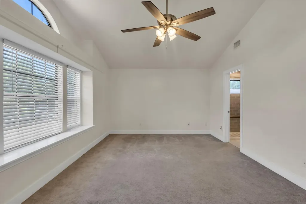 12312 Yarmont Way Austin TX 78753