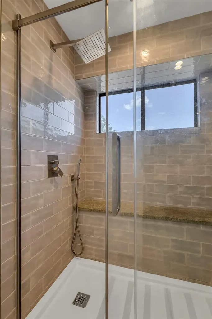 12312 Yarmont Way Austin TX 78753