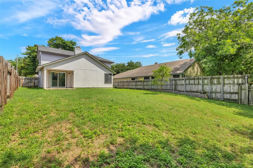 12312 Yarmont Way Austin TX 78753