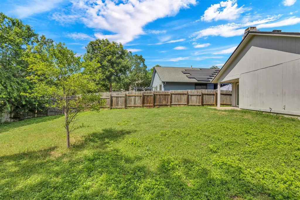 12312 Yarmont Way Austin TX 78753