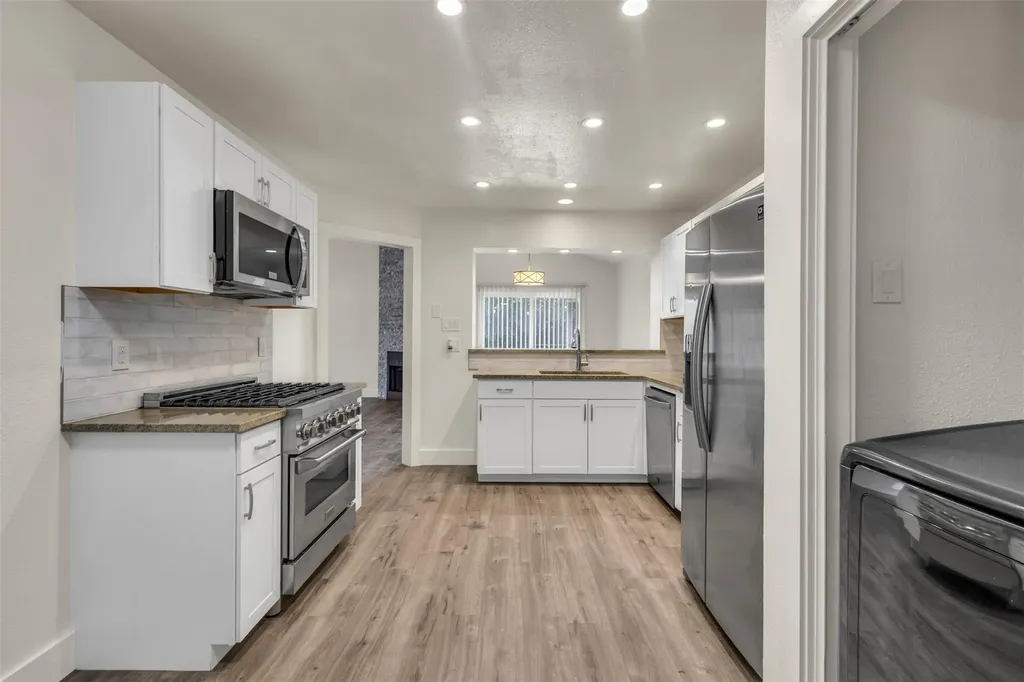 12312 Yarmont Way Austin TX 78753