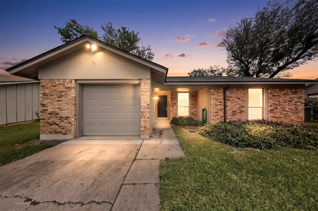 2404 Aldford Drive Austin TX 78745