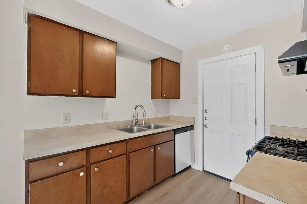 2404 Aldford Drive Austin TX 78745