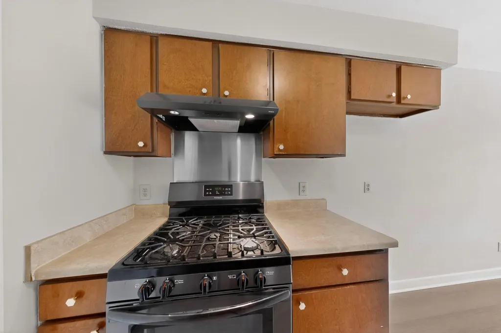 2404 Aldford Drive Austin TX 78745