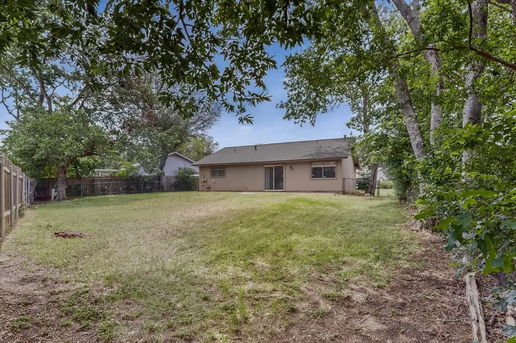 2404 Aldford Drive Austin TX 78745
