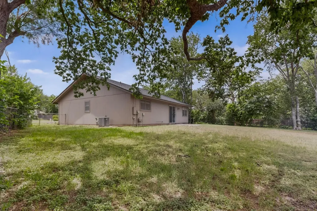 2404 Aldford Drive Austin TX 78745