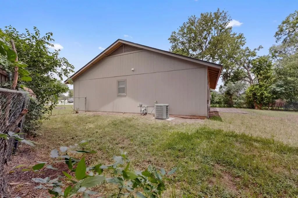 2404 Aldford Drive Austin TX 78745