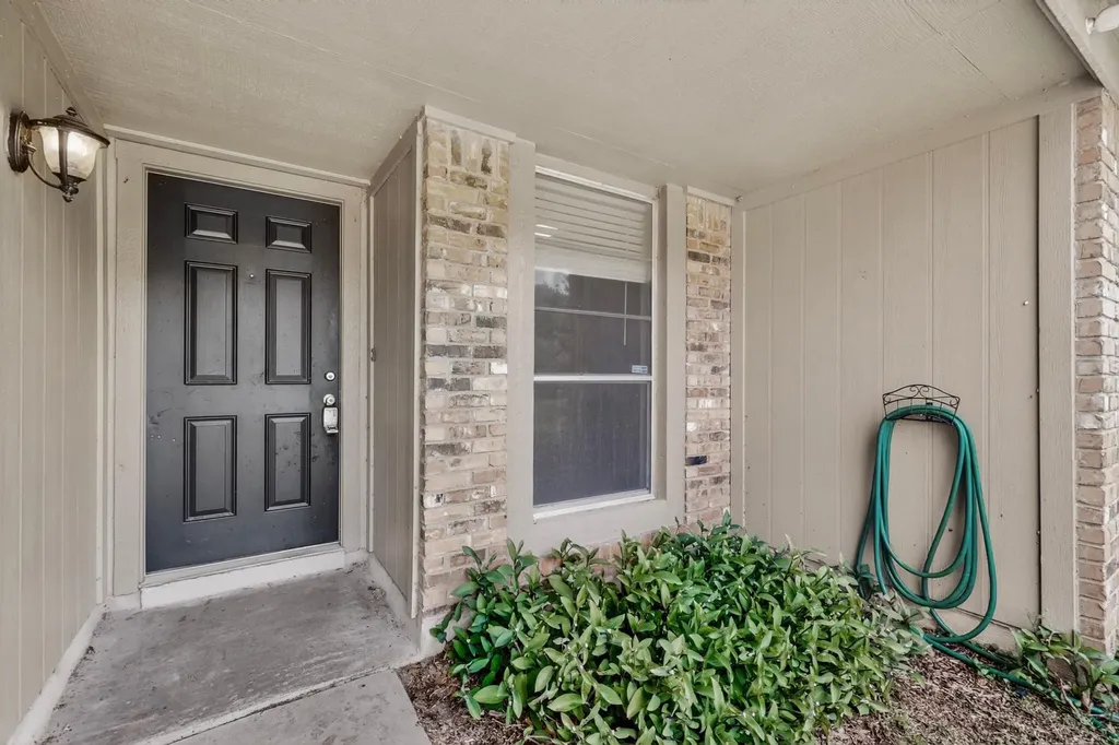 2404 Aldford Drive Austin TX 78745