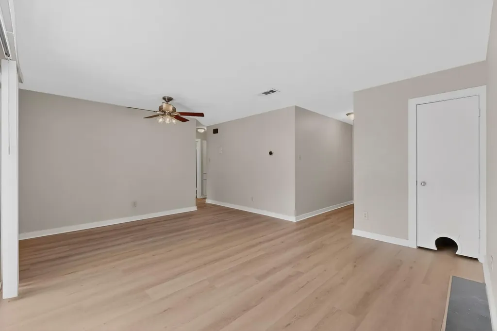 2404 Aldford Drive Austin TX 78745