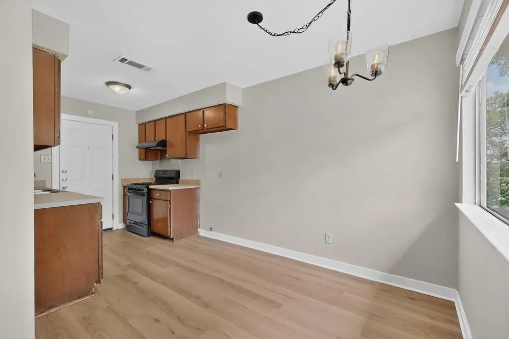 2404 Aldford Drive Austin TX 78745